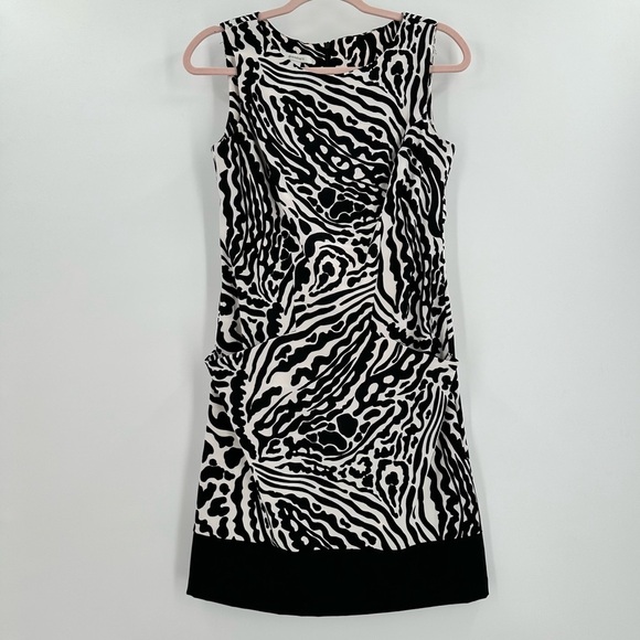 dressbarn Dresses & Skirts - Dressbarn Black/White Animal Print Sleeveless Pleated Bodycon Midi Dress Size 6